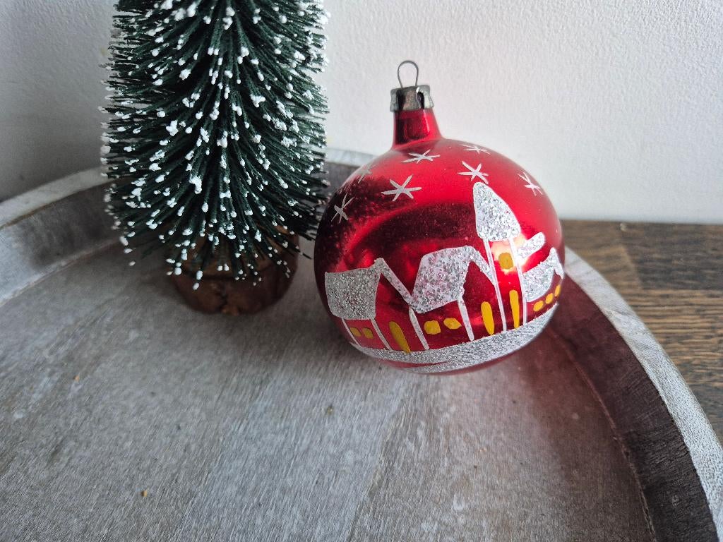 Vintage kerstbal rood kerstdorp 605, *, Gebruikt, *, Ophalen of Verzenden