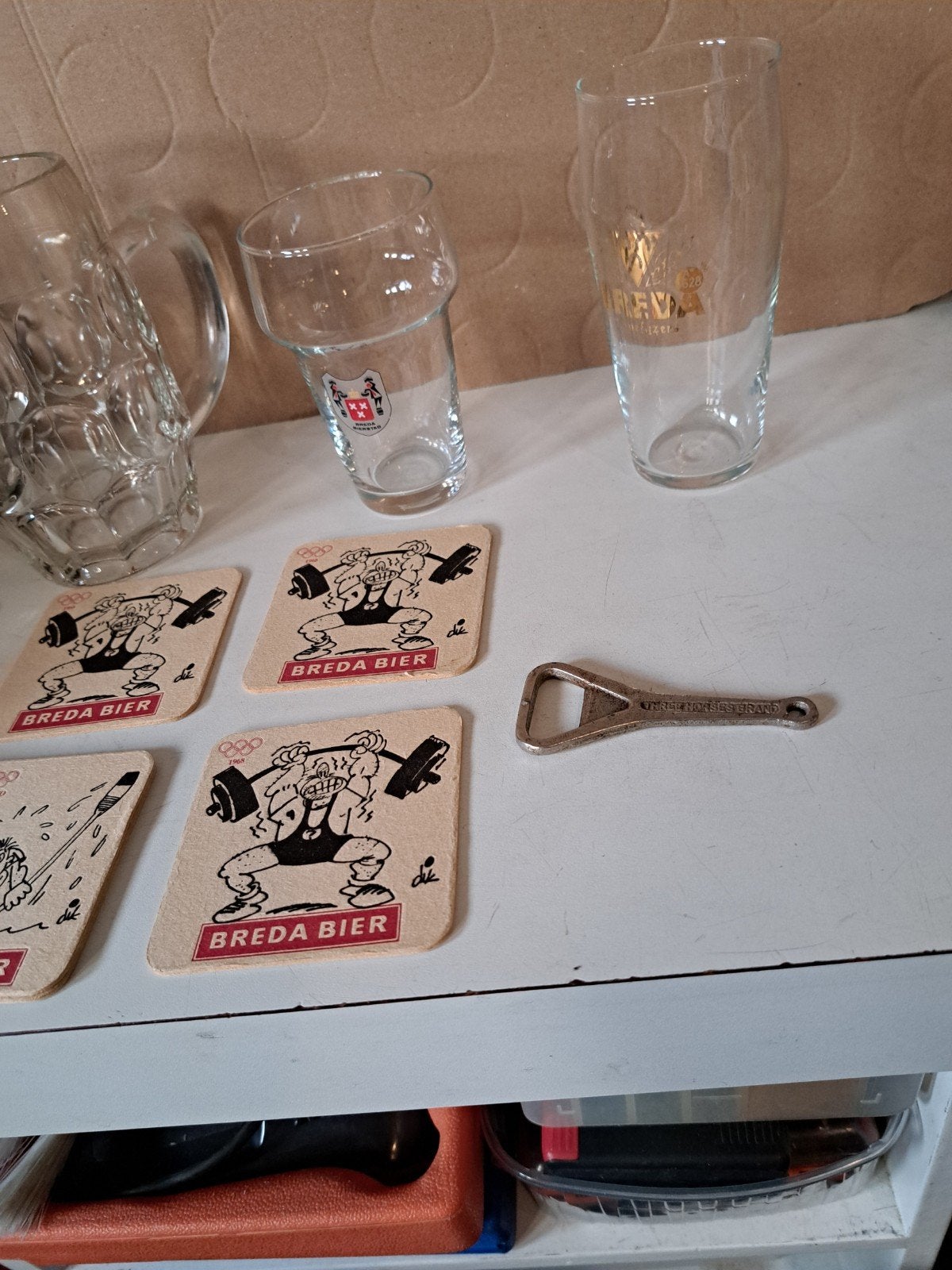 Breda Bier verzameling: pul, glazen, opener, viltjes, Verzamelen, Ophalen of Verzenden
