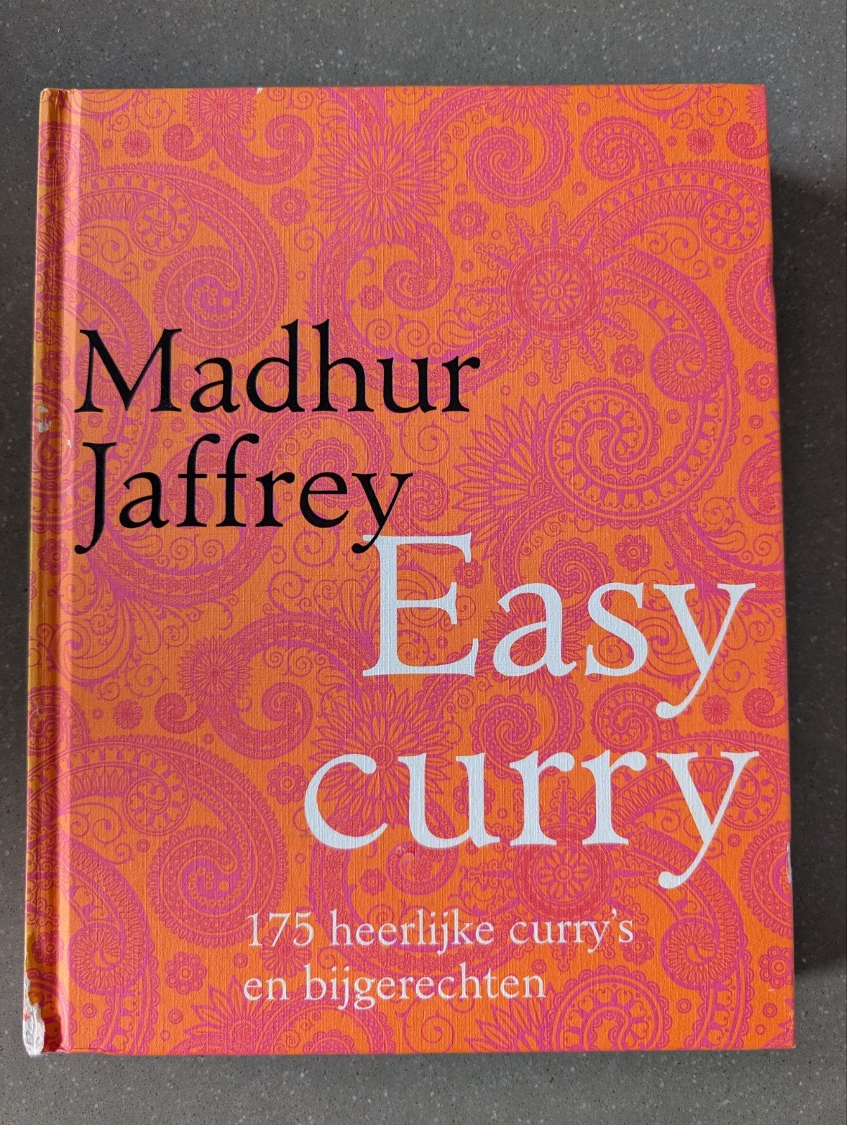 Madhur Jaffrey Easy Curry - 175 heerlijke curry's, Gelezen, Azië en Oosters, Madhur Jaffrey, Ophalen of Verzenden