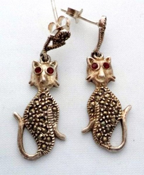 Grappige vintage zilver oorbellen kat poes met markasieten, Ophalen, Zo goed als nieuw, Zilver, Zilver