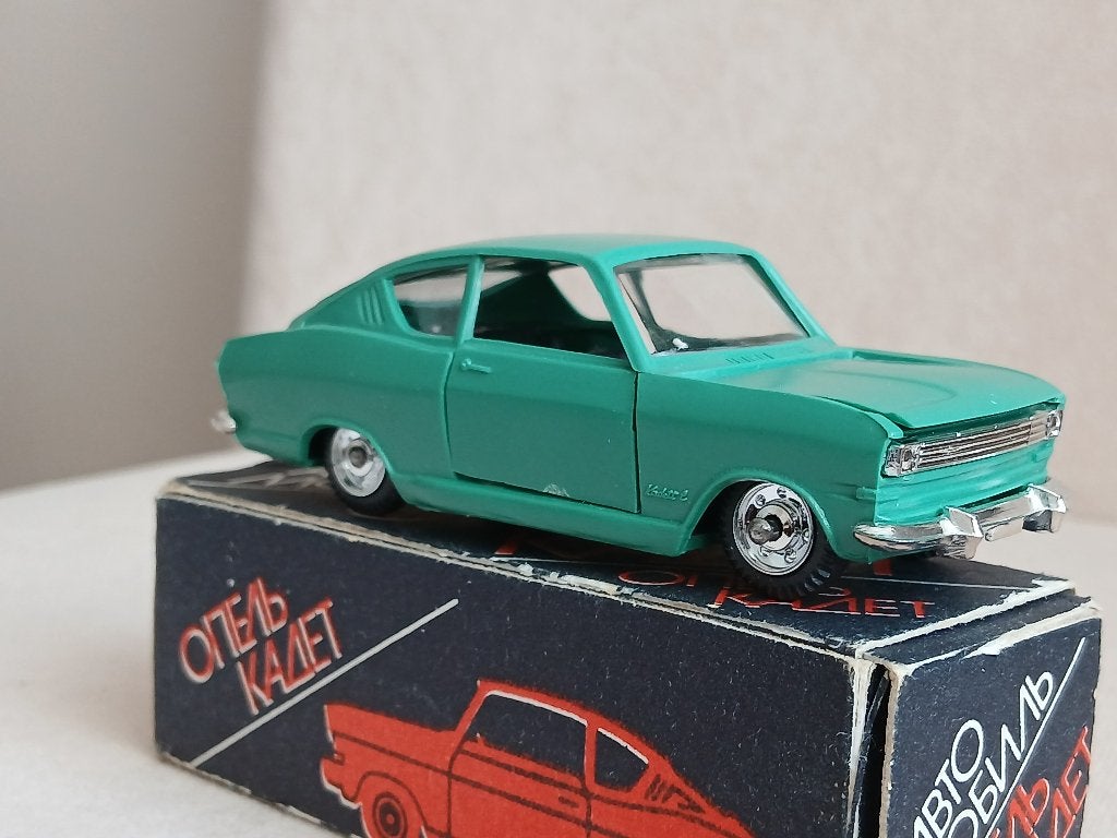 Opel Kadett B Coupe A13 Krugozor toy factory Moscow ussr, Ophalen of Verzenden, Zo goed als nieuw, Auto, Overige merken