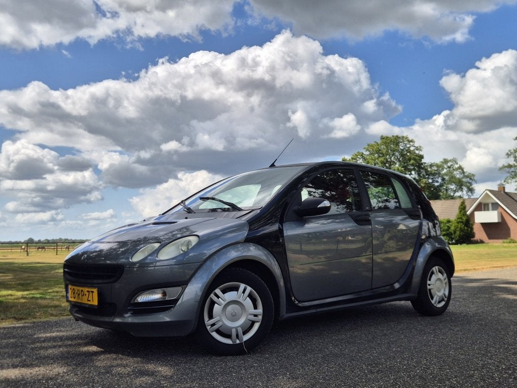 Smart Forfour 1.3 pulse (bj 2005), Auto's, 945 kg, Elektrische ramen, Zwart, Origineel Nederlands