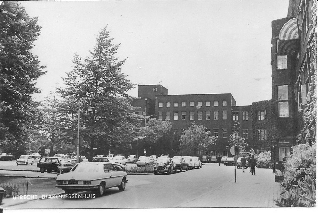 Ansichtkaart Utrecht Diakonessenhuis 1979, Ophalen of Verzenden, 1960 tot 1980, Gelopen, Utrecht