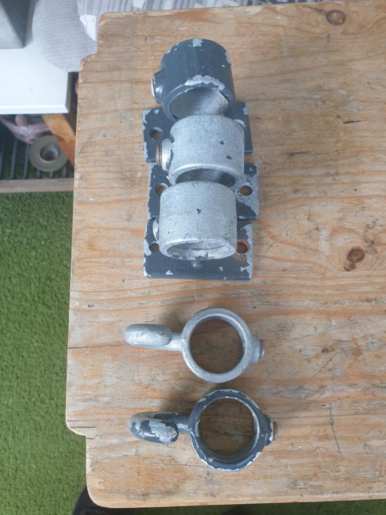 Te koop bevestiging  steiger buis, Ophalen of Verzenden