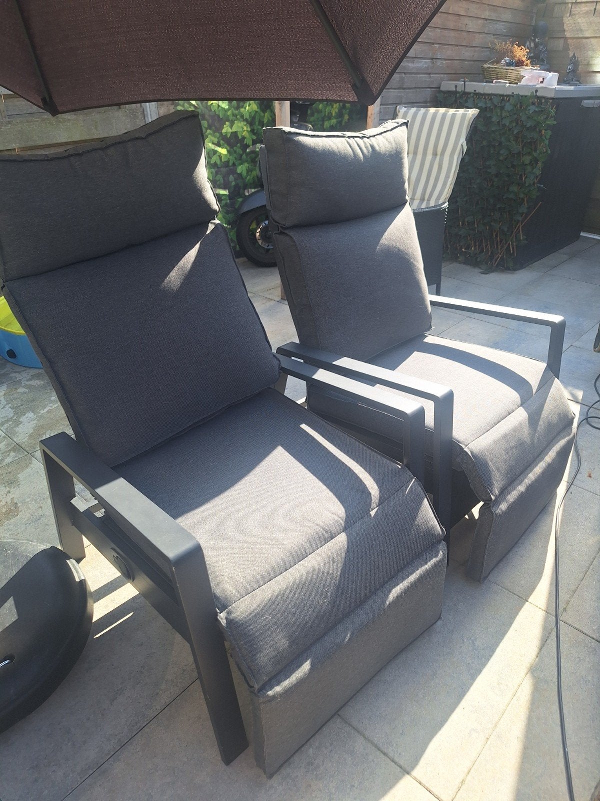 2 luxe tuinstoelen van Jutlandia (JYSK), inclusief kussens, Ophalen, Zo goed als nieuw