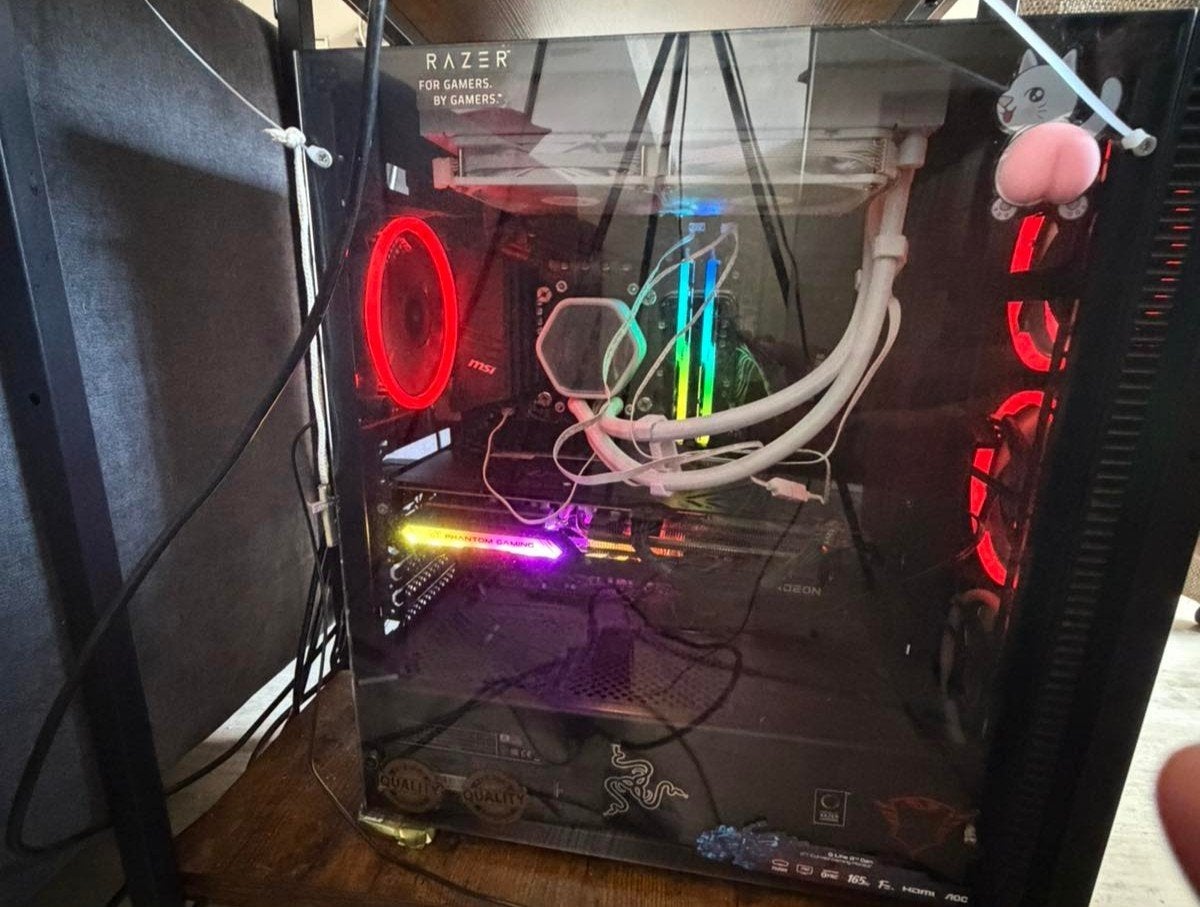 High end pc, Ophalen of Verzenden, Zo goed als nieuw, Gaming, 4 Ghz of meer