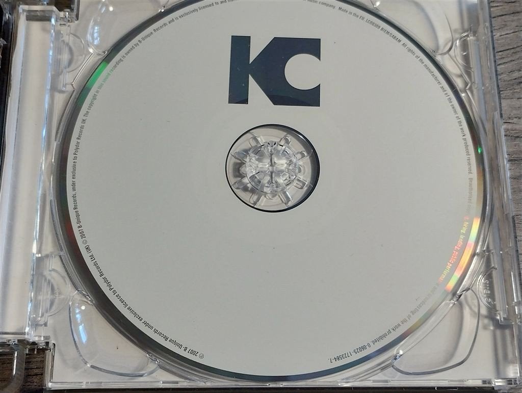 Kaiser Chiefs - Yours Truly, Angry Mob [Super Jewel Case], Ophalen of Verzenden, Zo goed als nieuw, Pop