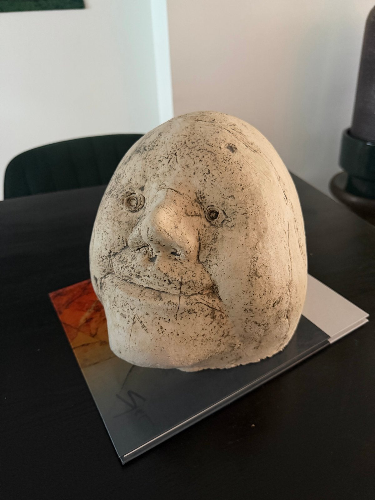 Uniek sculptuur van Sjer Jacobs, gesigneerd 2001, Ophalen, Overige onderwerpen, Minder dan 20 cm, Gemerkt