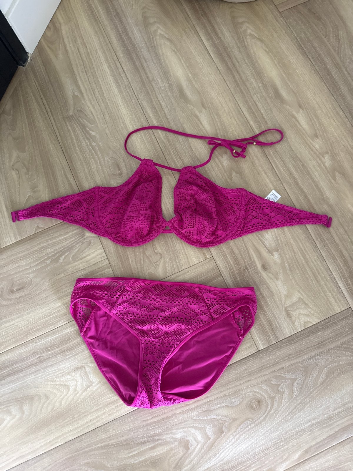 Freya bikini set 85F, broekje maat L - Zo goed als nieuw, Ophalen of Verzenden, Zo goed als nieuw, Roze, Bikini
