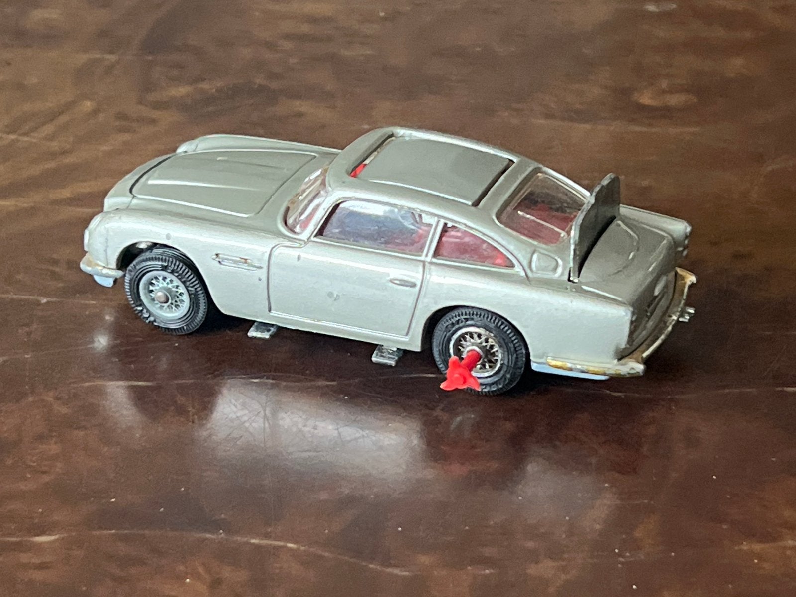 Corgi Toys James Bond Aston Martin DB5 - Gebruikt, Ophalen of Verzenden, Gebruikt, Auto, Corgi
