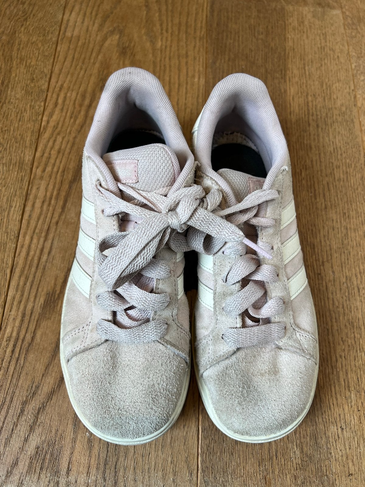 Adidas sneakers roze maat 36, Kleding | Dames, Schoenen, Ophalen of Verzenden, Gedragen, Roze, Sneakers of Gympen