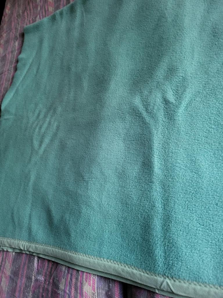 Dekens of plaids.                Groen., Gebruikt, Eenpersoons, Ophalen of Verzenden, Deken of Dekbed