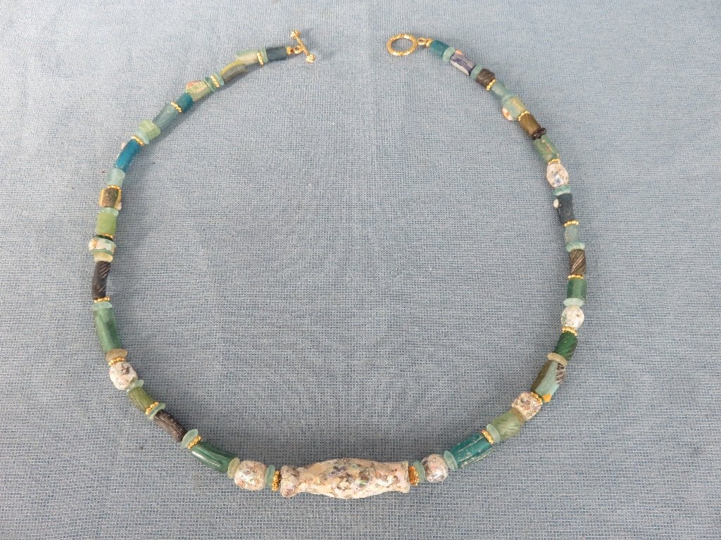 Romeinse rijk , hals ketting met sluiting - 2000 jaar oud, Ophalen of Verzenden, Overige materialen, Ketting