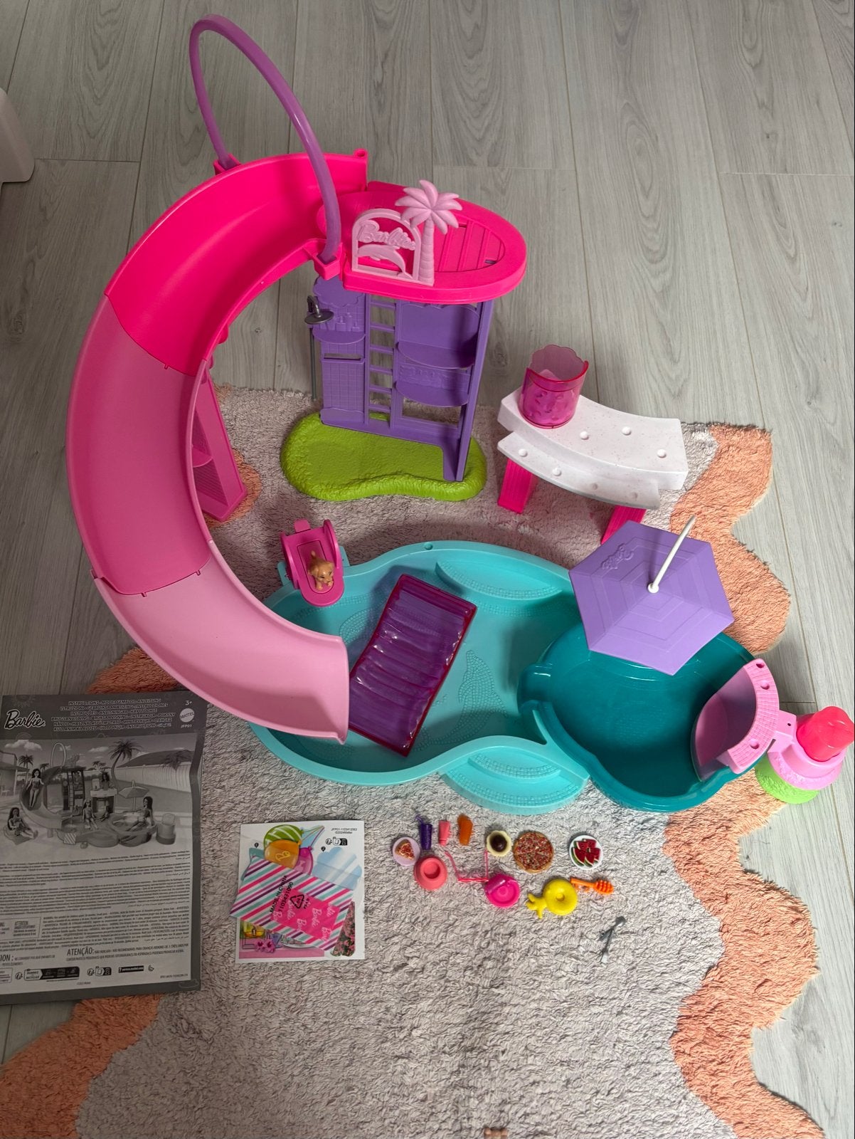 Barbie Droomzwembad met glijbaan en accessoires, Ophalen, Zo goed als nieuw, Barbie