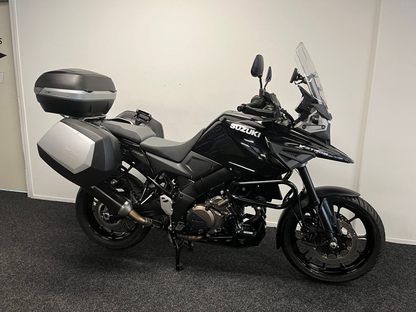 Suzuki V-STROM 1050/A LEASE VOORDELIG!, Motoren, Motoren | Suzuki, Motorrijbewijs A, Bedrijf, Onbekend, Meer dan 35 kW
