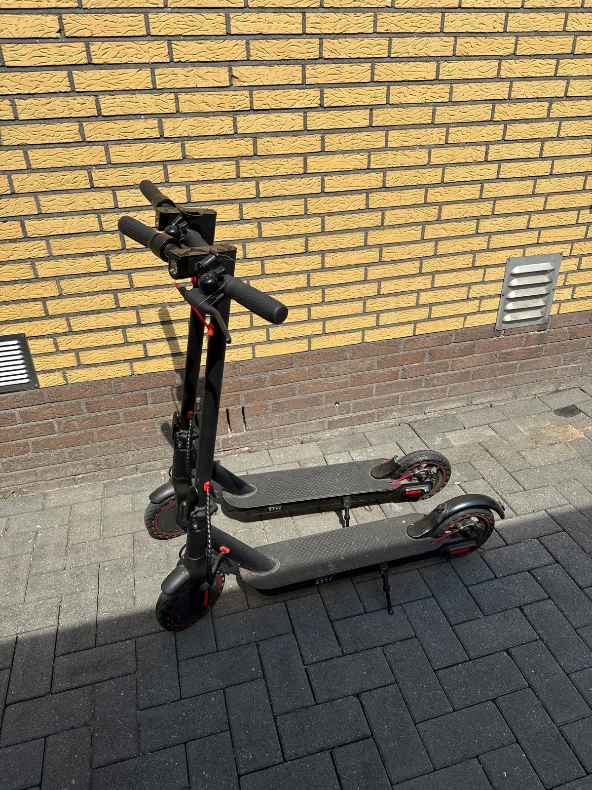Twee Xiaomi elektrische steps (E-scooters), Ophalen, Gebruikt, Elektrische step (E-scooter)