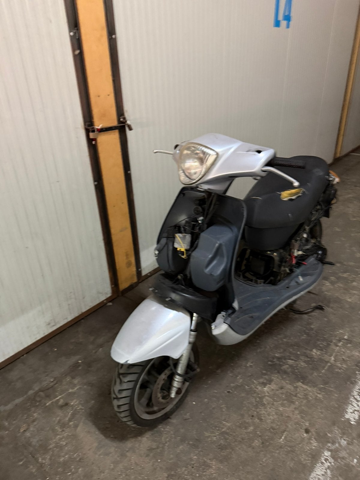 Piaggio fly, Ophalen, Zo goed als nieuw, Benzine, Piaggio