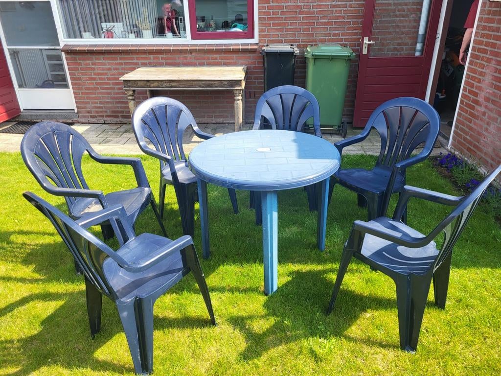 Blauwe plastic tuinset, Ophalen, Gebruikt, Kunststof, 6 zitplaatsen