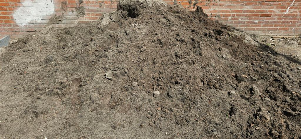 Gratis Tuinaarde af te halen. Zonder kruiden zonder klei, Tuin en Terras, Zand, Ophalen of Verzenden, Overige typen
