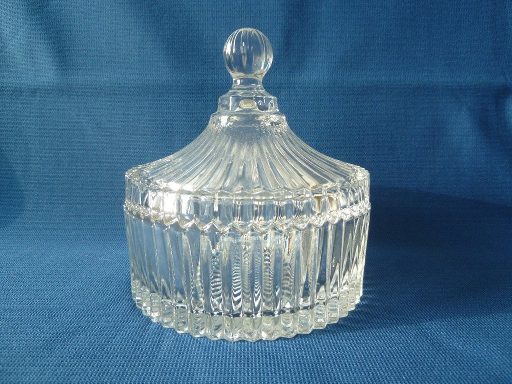 Bonbonnière van kristal, Antiek en Kunst, Antiek | Glas en Kristal, Ophalen of Verzenden