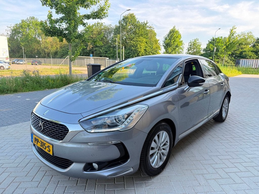 DS 5 1.6 BlueHDi Chic (bj 2016) Euro6/Camera/Clima/Navi/LED/, Auto's, DS, Voorwielaandrijving, 745 kg, Gebruikt, 4 cilinders