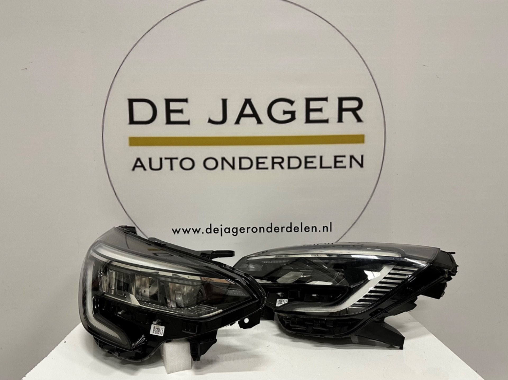 RENAULT CLIO V 5 KOPLAMPEN SET LED PURE VISION, Auto-onderdelen, Renault Group, Gebruikt, Contact.group@renault.com, Renault