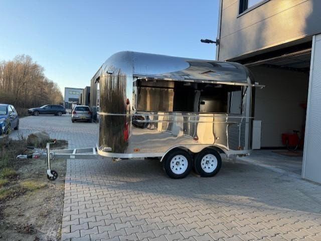 Airstream Foodtrucks op NL kenteken, Ophalen