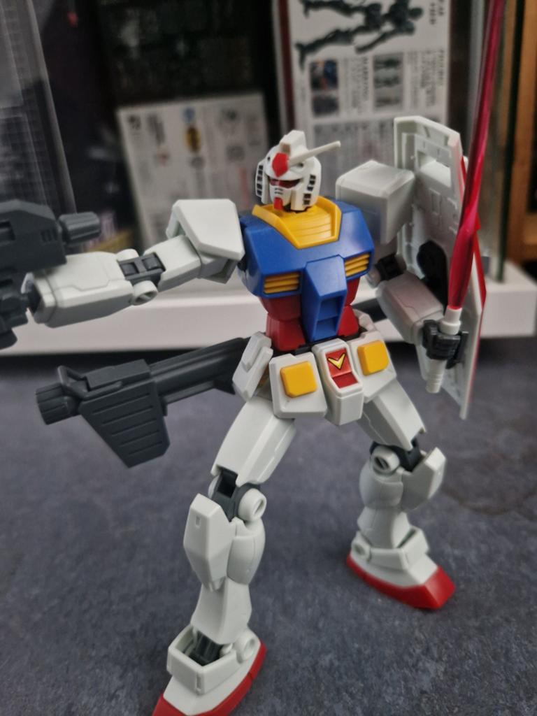 HG Gundam RX-78-2, Ophalen of Verzenden, Zo goed als nieuw