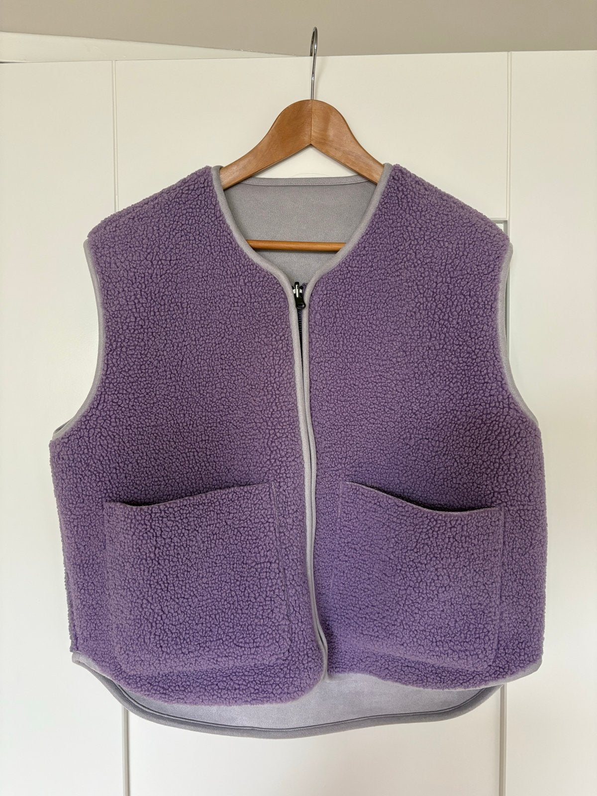 Knit-ted Tasha omkeerbaar bodywarmer paars/grijs, Ophalen of Verzenden, Zo goed als nieuw, Maat 38/40 (M), Paars