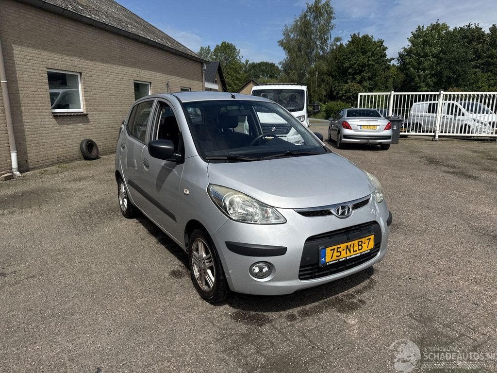 Hyundai i10 1.1 Active Orange B. (bj 2010), Auto diversen, Schadeauto's, Hyundai Motor Deutschland GmbH, Handgeschakeld, Kaiserleipromenade 5 ,63067, Offenbach am Main, Deutschland