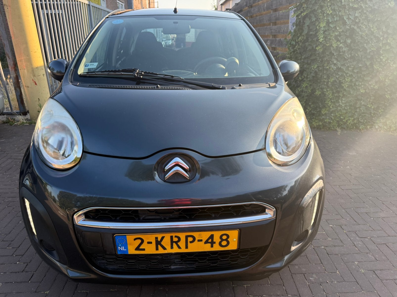 Citroën C1 1.0i 68PK 5D 2013 Grijs, Auto's, Citroën, Bedrijf, C1, Benzine, A, Hatchback, Handgeschakeld, Origineel Nederlands