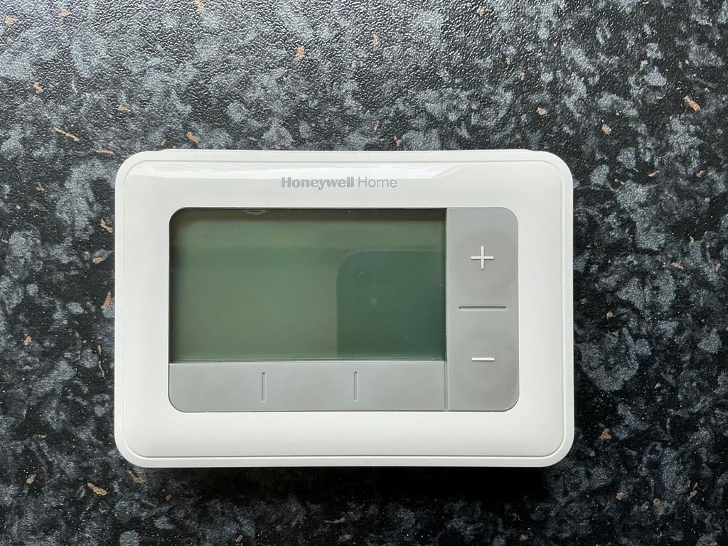 Honeywell T4M thermostaat, Doe-het-zelf en Verbouw, Thermostaten, Ophalen of Verzenden, Zo goed als nieuw