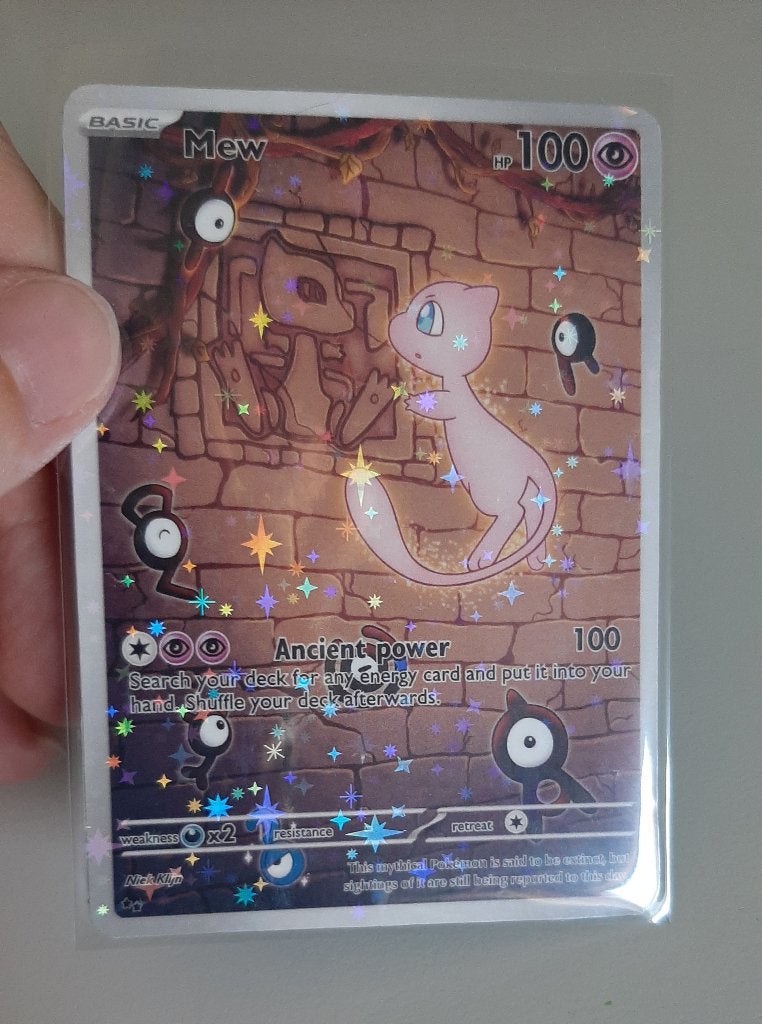 Handgemaakte pokemon kaart Mew, Ophalen of Verzenden, Zo goed als nieuw, Losse kaart, Foil