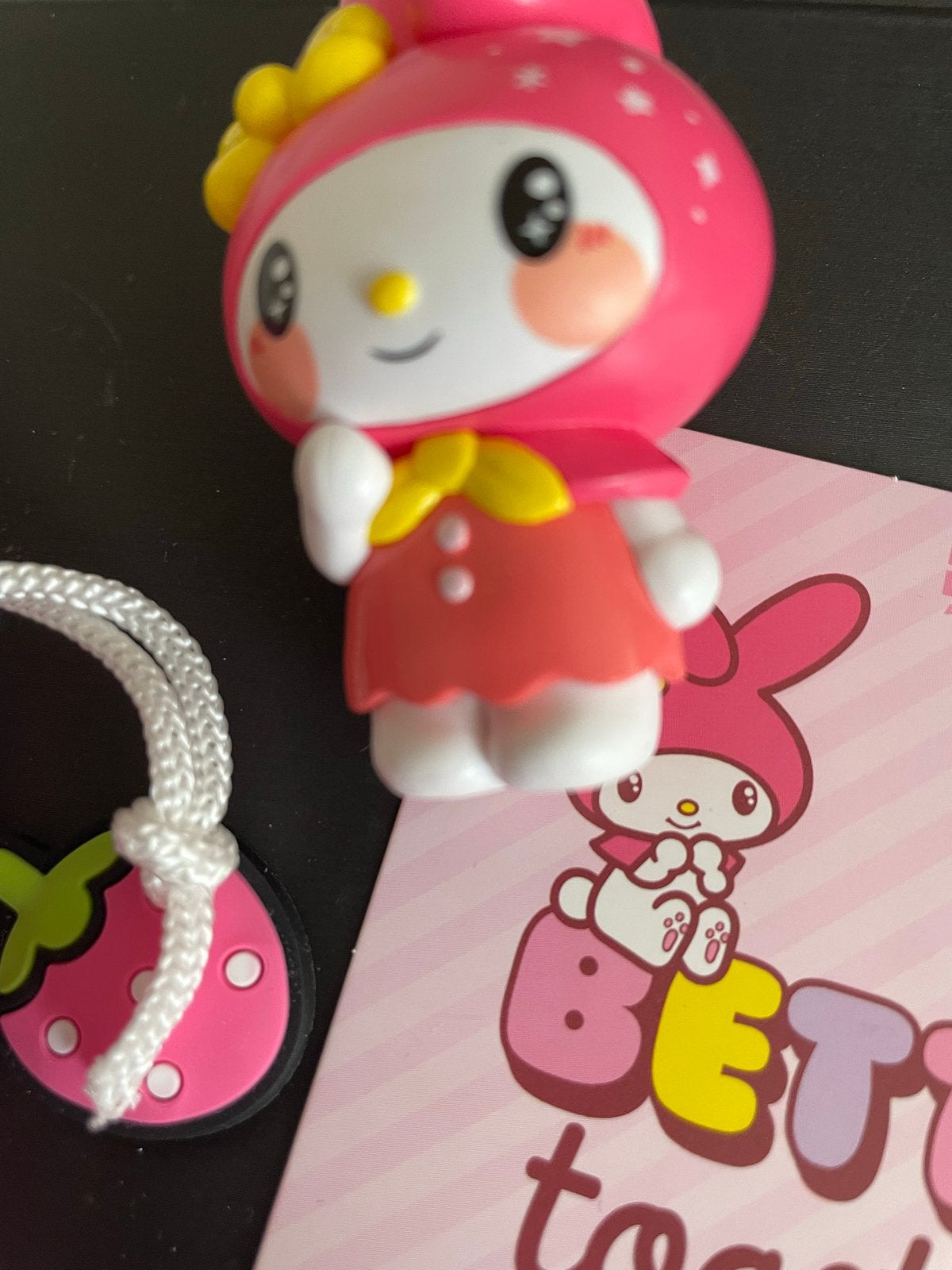 My Melody Sanrio set: beeldje, stickers en zakje, Ophalen of Verzenden, Overige figuren, Zo goed als nieuw, Overige typen