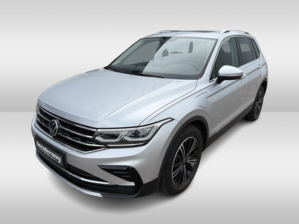 Volkswagen Tiguan 1.4 TSI eHybrid 245pk Elegance (bj 2021), Auto's, Volkswagen, 1716 kg, Gebruikt, 4 cilinders, Alcantara