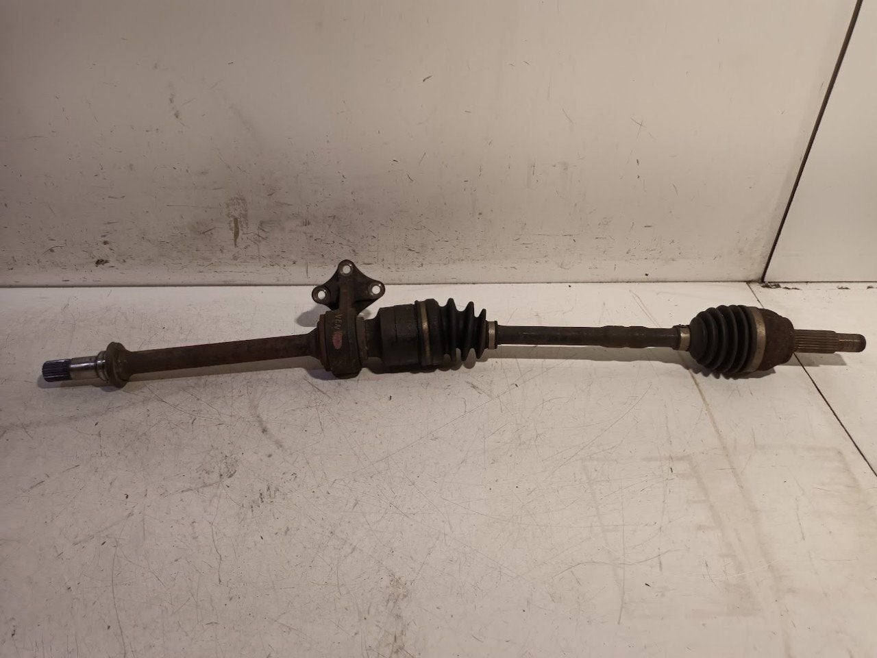 Aandrijfas rechts voor Mazda 2, Onderdelen@venauto.nl, Van der Ven Autorecycling B.V., Gebruikt, Ettenseweg 76, 4706 PB Roosendaal, The Netherlands
