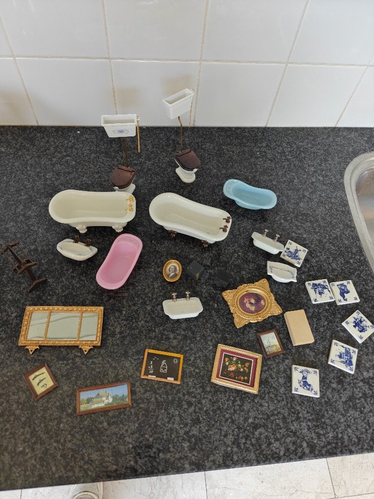 Poppenhuis spullen, Ophalen, Zo goed als nieuw, Poppenhuis