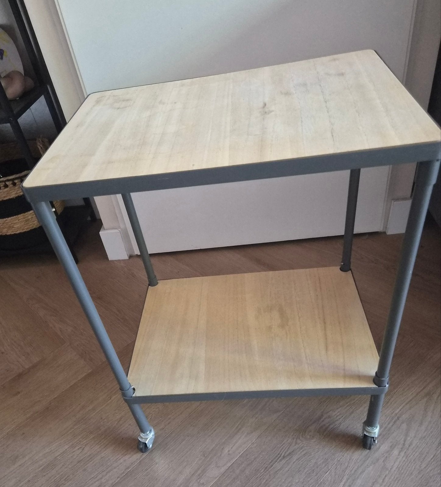 Bijzettafel op wielen, trolley, Huis en Inrichting, Tafels | Bijzettafels, Ophalen, Overige materialen, Minder dan 55 cm, Gebruikt