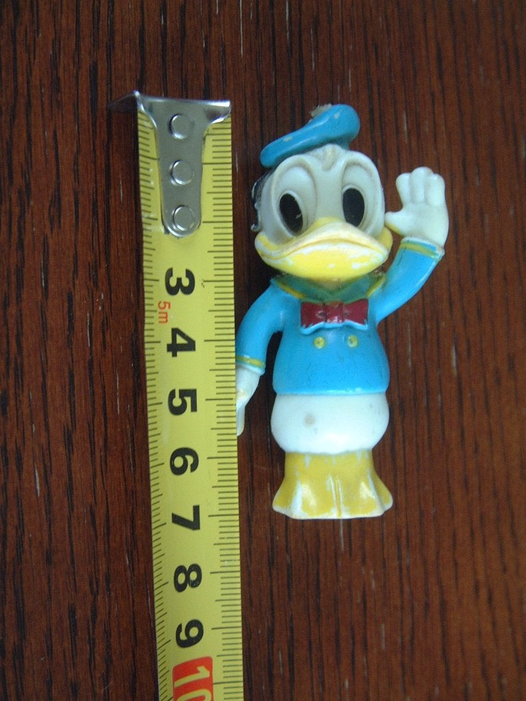 Oude Donald duck Walt Disney Productions nr.2, Ophalen of Verzenden, Donald Duck, Gebruikt, Beeldje of Figuurtje