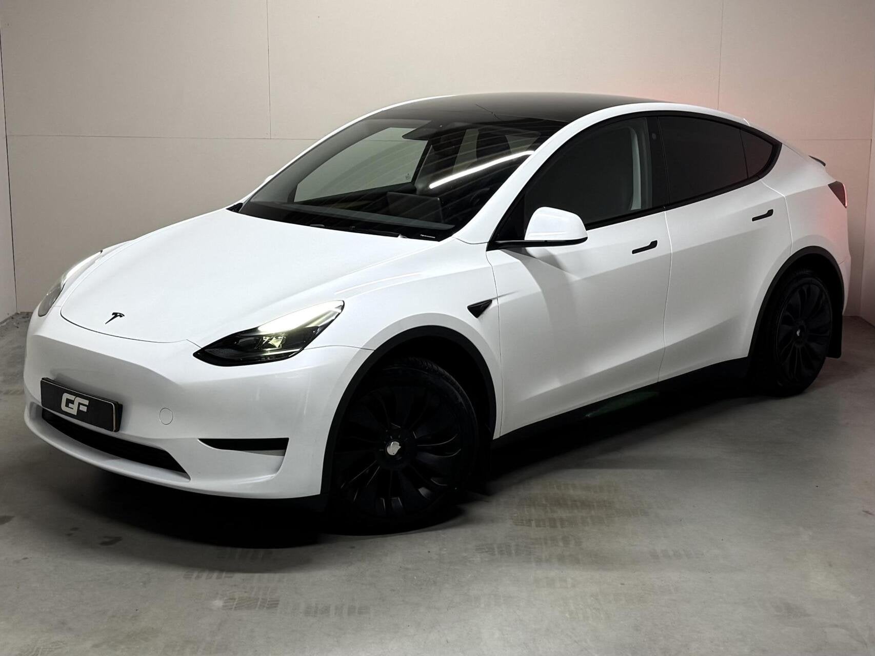Foto 11 van Tesla Model Y RWD 58 kWh 92% SOH Black Edition Trekhaak FSD