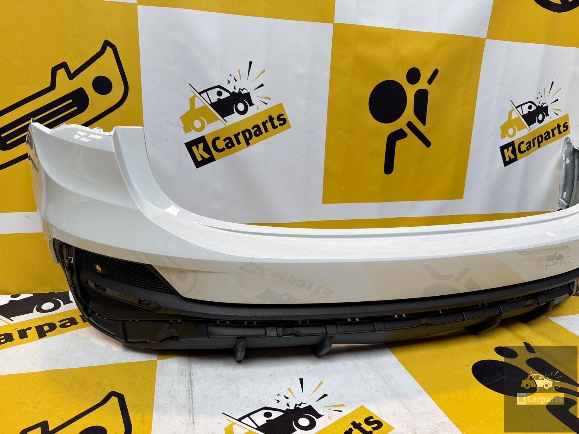 Achterbumper Audi Q3 F3 18-Heden origineel bumper, Auto-onderdelen, Info@fabrikant.eu, Fabrikantstraat 1
1000 AA  Amsterdam, NL