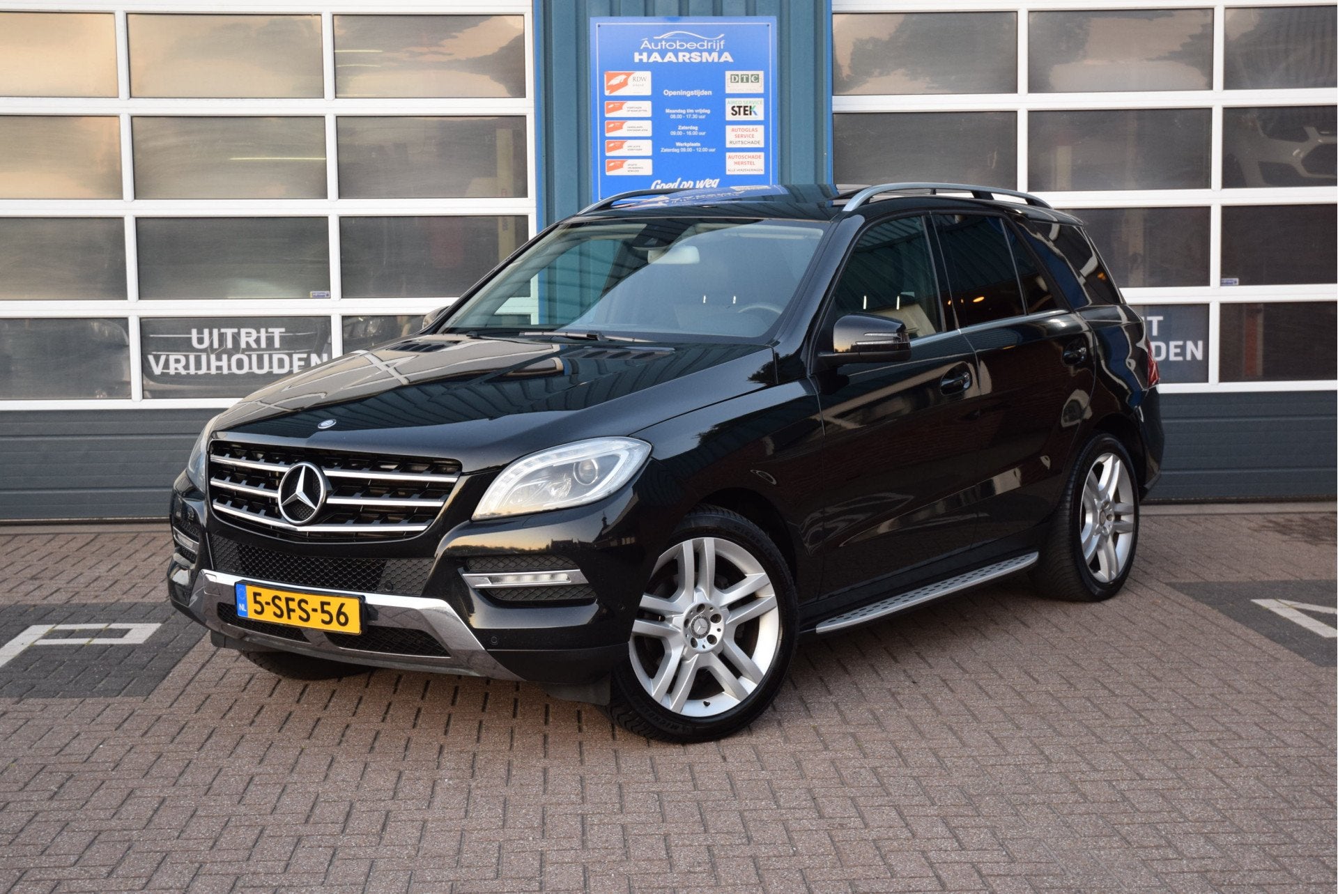 Mercedes-Benz M-Klasse 350 BlueTEC - Nette auto - Goed onder, Auto's, Mercedes-Benz, Automaat, 15 km/l, Gebruikt, Euro 6