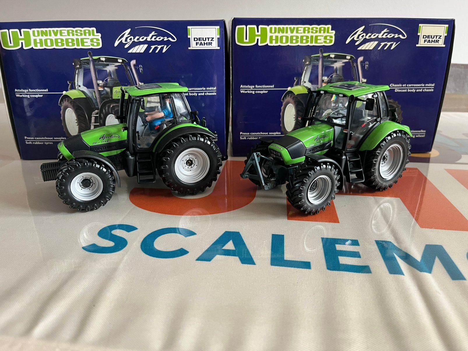Deutz Fahr Agrotron TTV 1160 trekkers UH 2095 en 2096 Nieuw, Ophalen of Verzenden, Nieuw, Tractor of Landbouw, Universal Hobbies