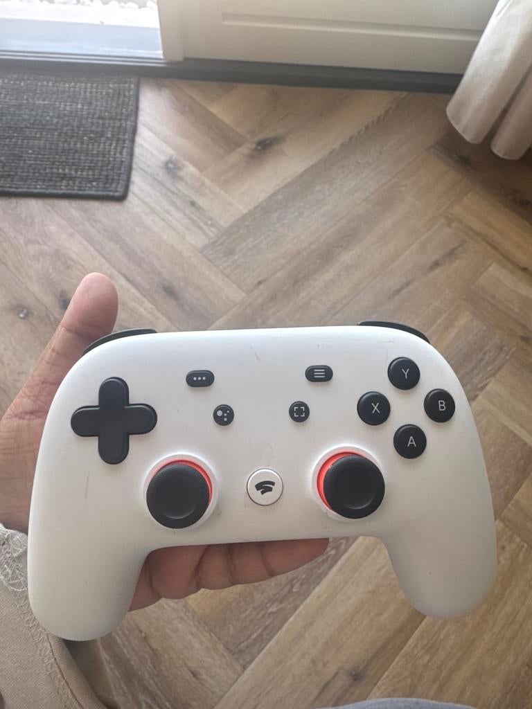 Google Stadia Controller Wit met Oplader, Spelcomputers en Games, Spelcomputers | Overige Accessoires, Gebruikt, Ophalen of Verzenden