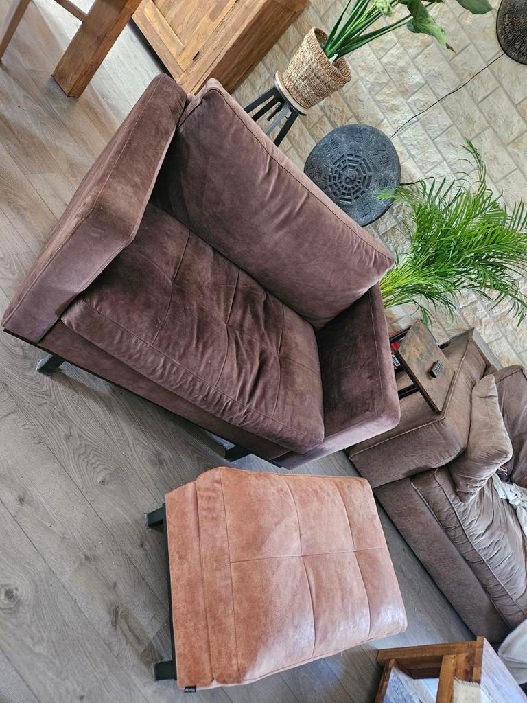 Love seat bruin zgan, Huis en Inrichting, Fauteuils, Ophalen, 75 tot 100 cm, Zo goed als nieuw, 100 tot 125 cm