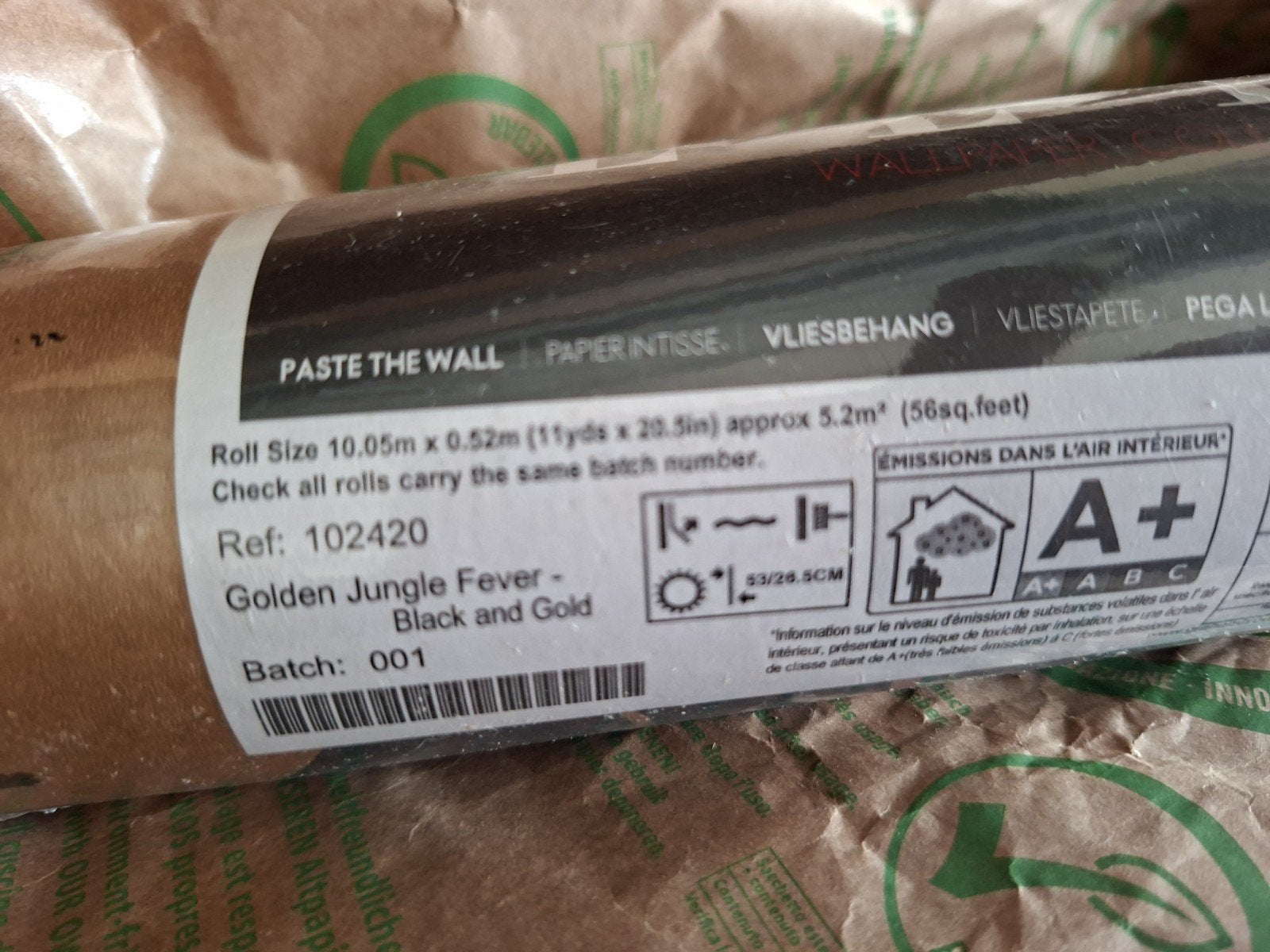 3 nieuwe rollen behang zwarte met goud, Huis en Inrichting, Stoffering | Behang, Ophalen of Verzenden, Minder dan 10 m²