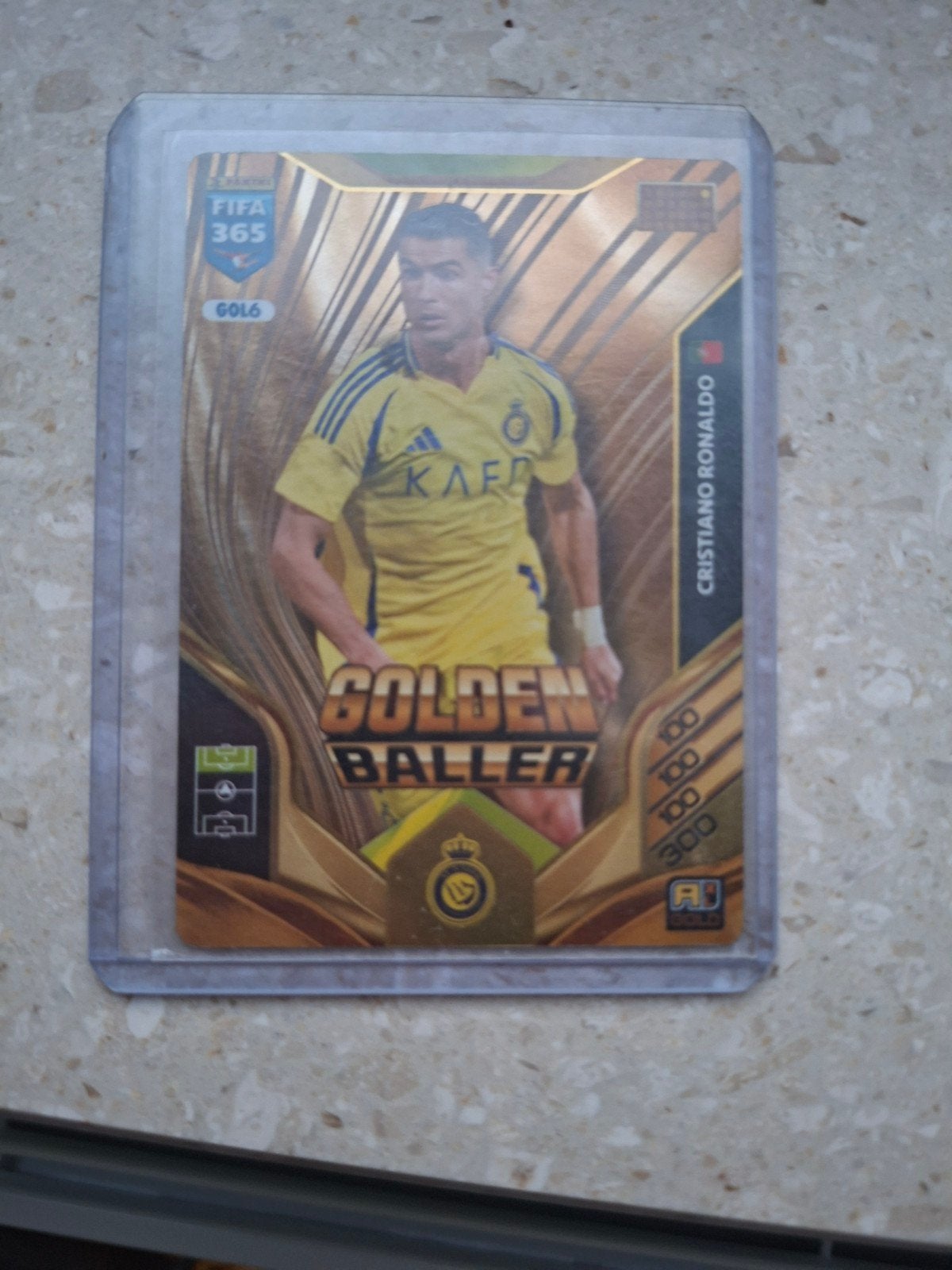 Cristiano Ronaldo Golden Baller FIFA 365 Adrenalyn XL 2020, Ophalen of Verzenden, Zo goed als nieuw, Buitenlandse clubs, Spelerskaart