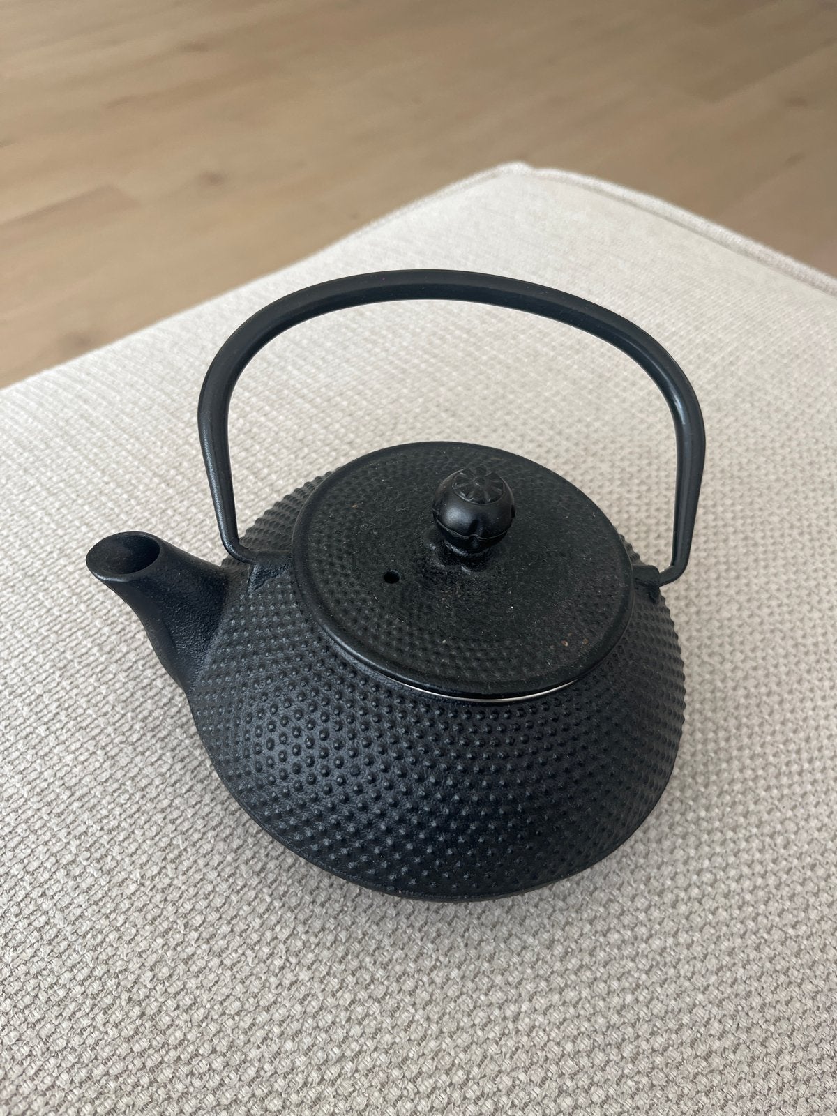 Zwarte gietijzeren theepot, Huis en Inrichting, Keuken | Keukenbenodigdheden, Zo goed als nieuw, Zwart, Metaal, Ophalen