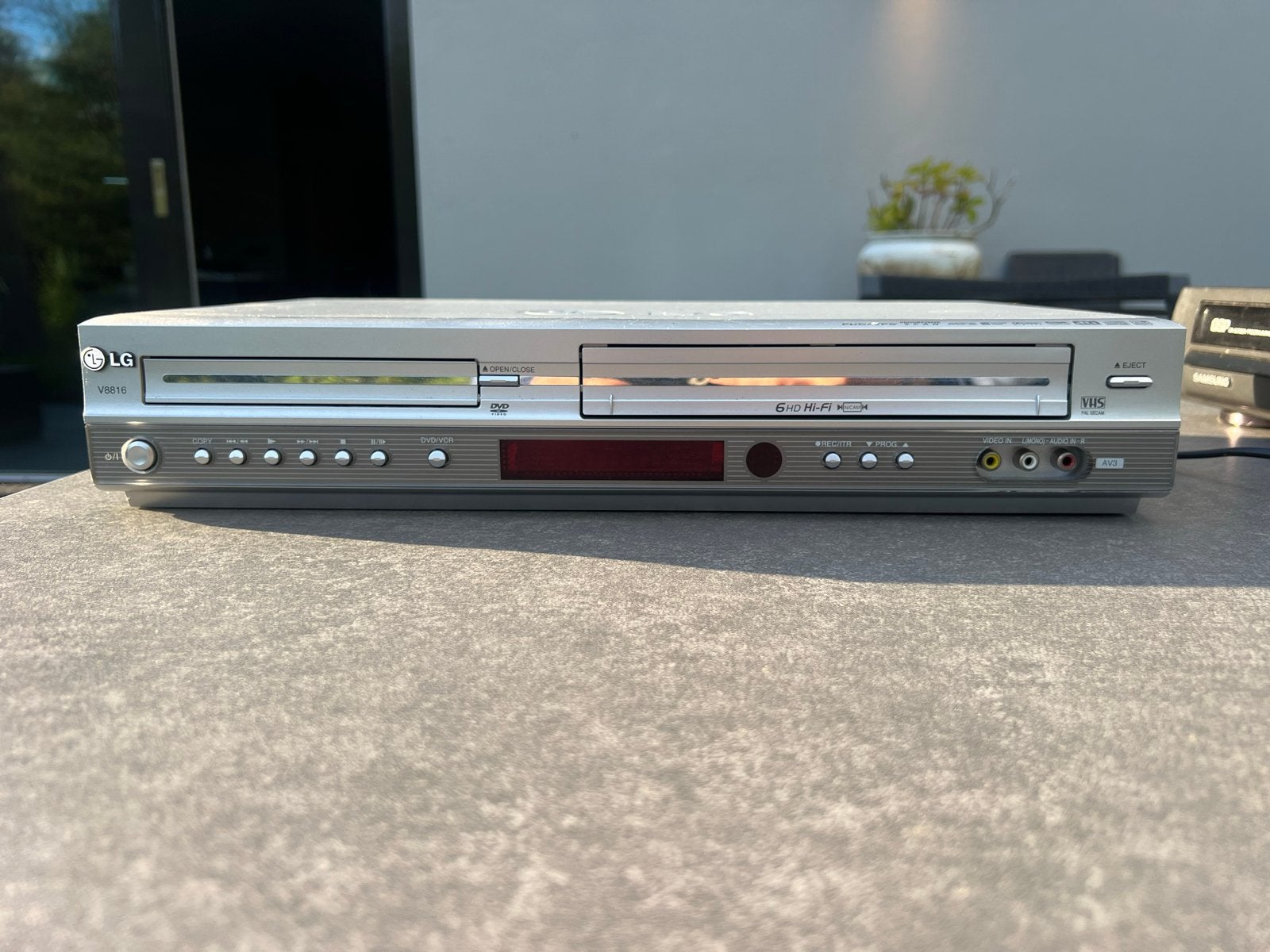 LG V8816 DVD/VHS-speler - Goede staat, Ophalen, Gebruikt, VHS-speler of -recorder