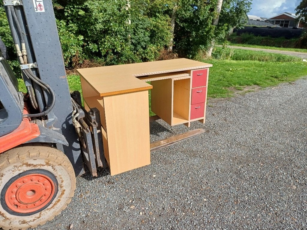computer/speelkast, Ophalen, Overige materialen, Gebruikt, 70 tot 120 cm